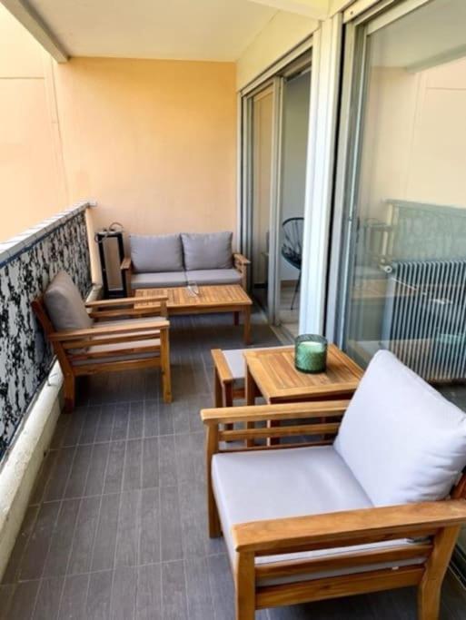 Appartement En Residence Avec Piscine, Cinema Nizza Kültér fotó